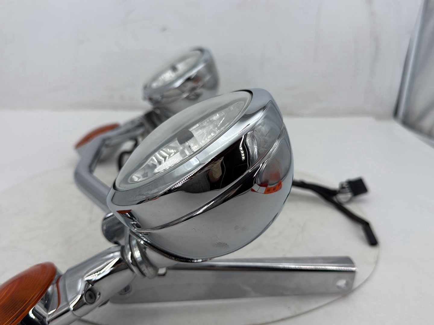 2004 Harley Softail FLSTC Heritage Classic OEM Front Turn Signal Indicators Aux Light Bar