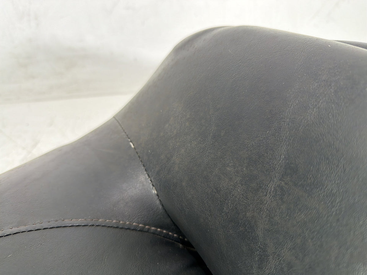 2010 Harley Electra Glide Touring Ultra OEM Passenger Rider Driver Seat Saddle