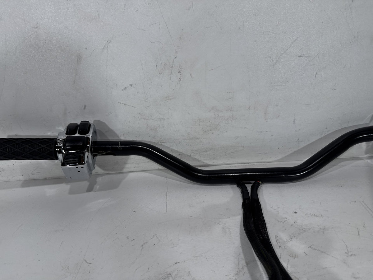 2006 Harley Street Glide Touring FLHX OEM Handlebars Left Right Switches Controls