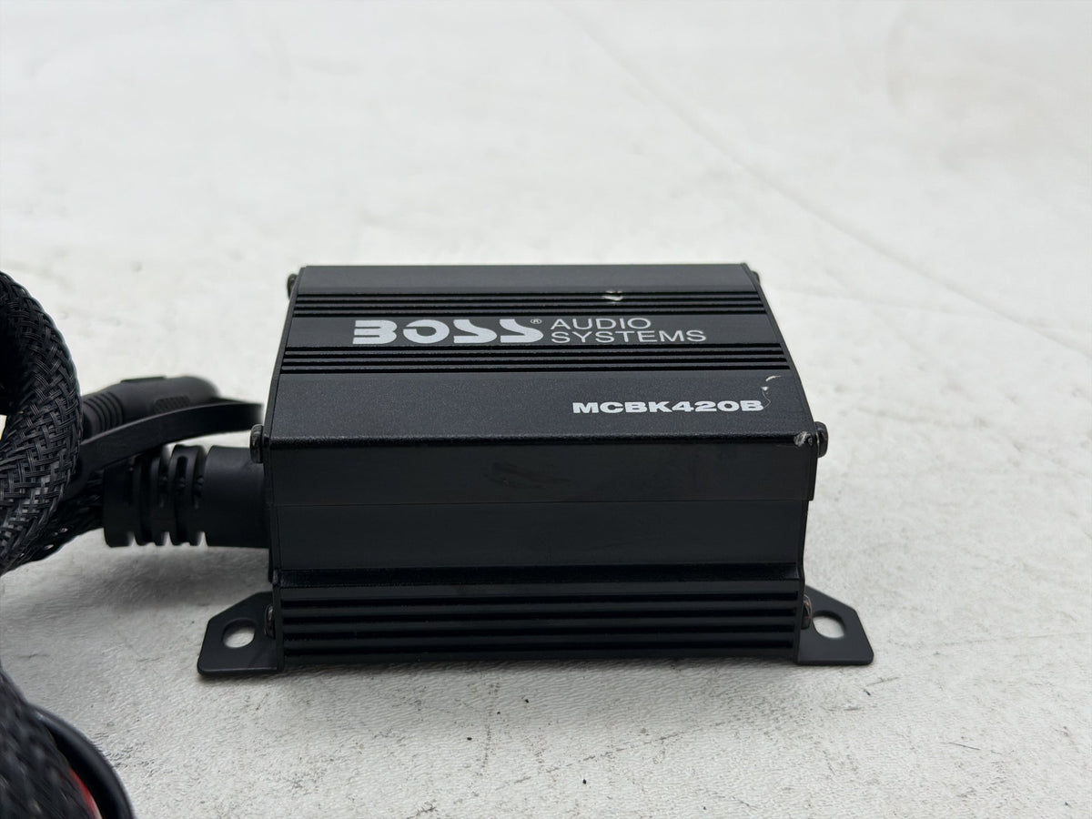 2004 Harley Road King Touring Classic OEM Radio Stereo Audio Sound Amplifier Amp