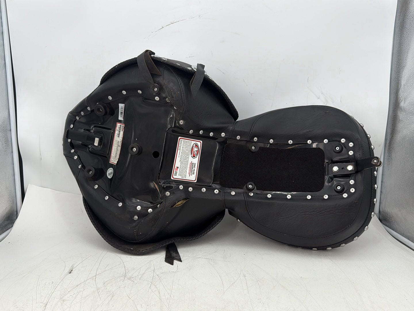 2006 Harley Softail FLSTCI Heritage Classic OEM Passenger Rider Driver Seat Saddle