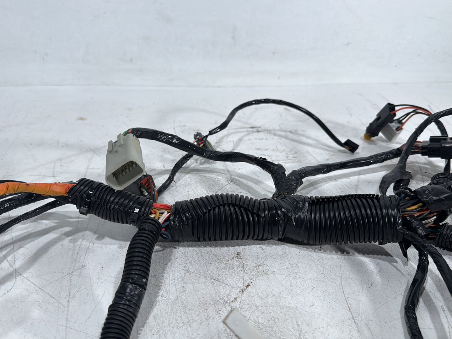 2011 Harley Street Glide Touring FLHX OEM Front Sub Wiring Harness Loom Interconnect