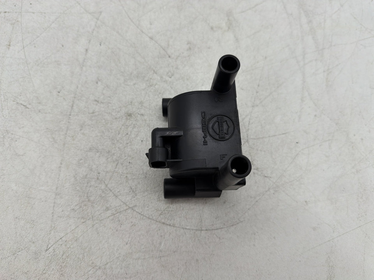 2017 Harley Dyna Street Bob FXDB OEM Ignition Coil Spark Igniter 31696-07A