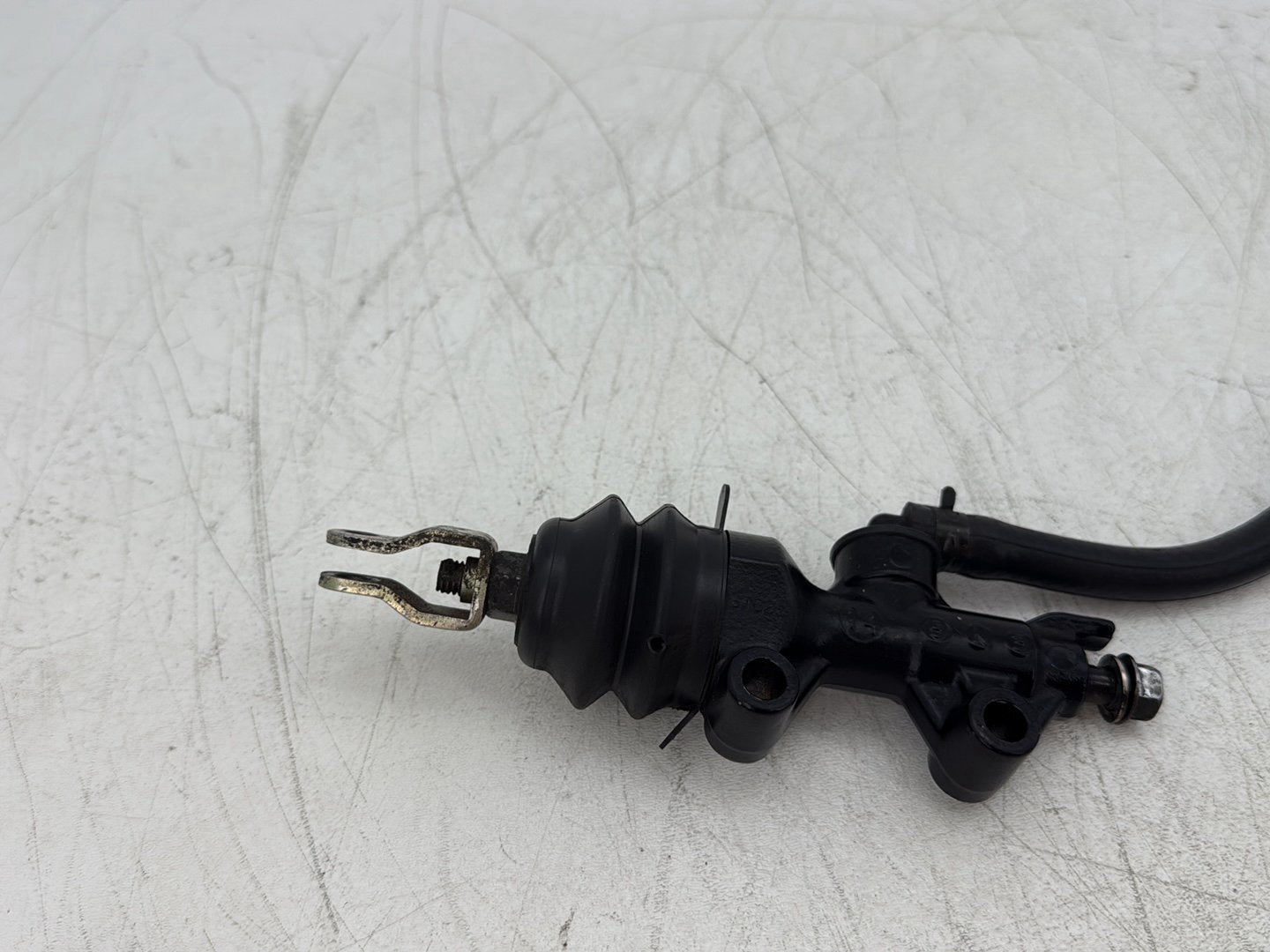 06 Harley Sportster XL883L 883 Low Rear Brake Master Cylinder Bottle Brake Line
