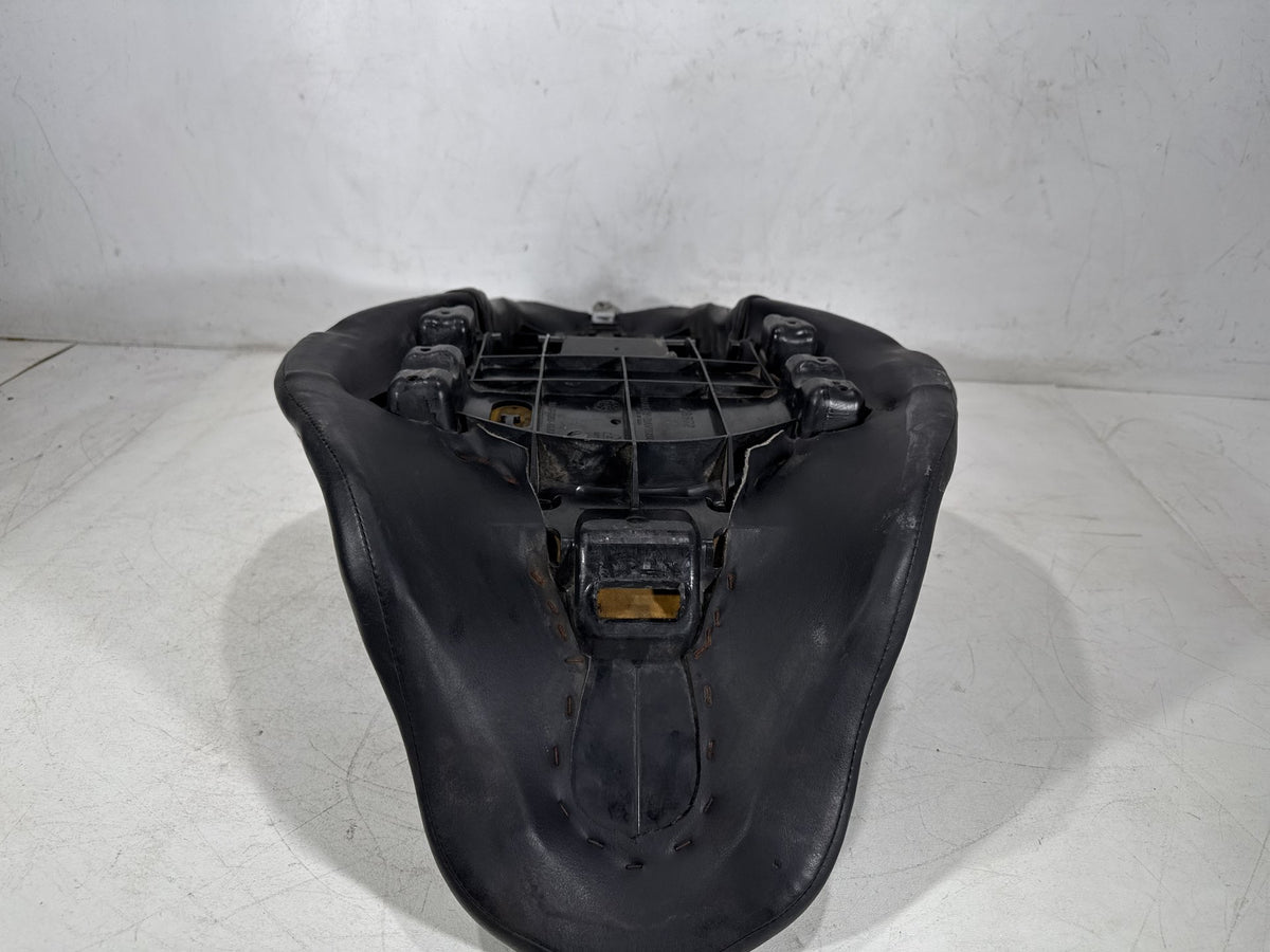 2013 Harley Street Glide Touring FLHX OEM Passenger Rider Driver Seat Saddle