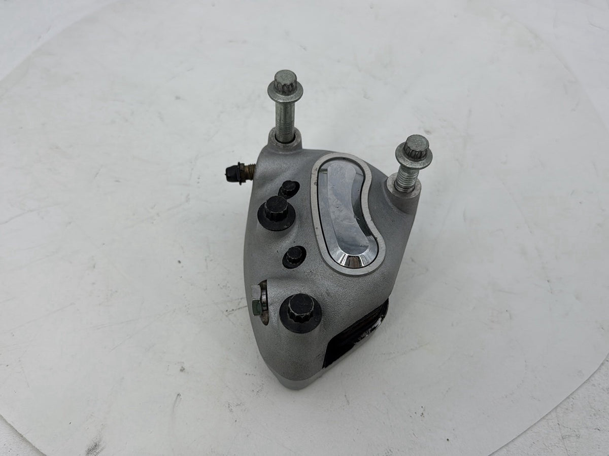 2002 Harley Touring CVO Screamin Eagle Road King OEM Front Right 1 Brake Caliper