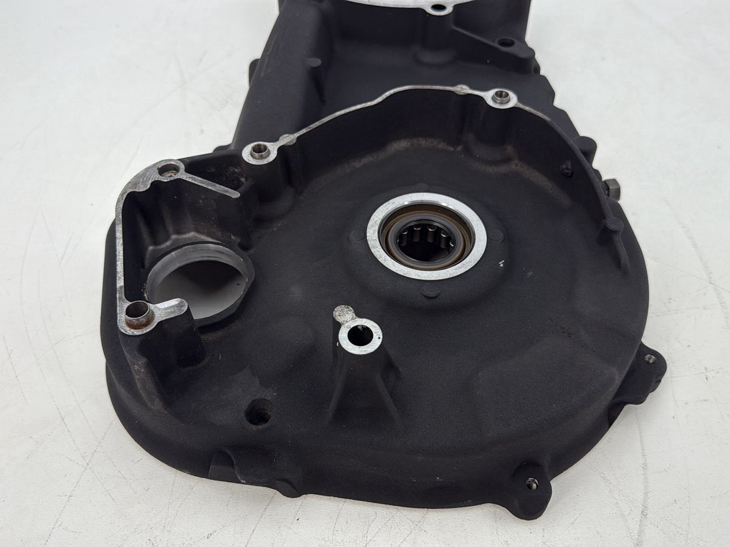2011 Harley Electra Glide Ultra FLHTK OEM Inner Primary Clutch Cover