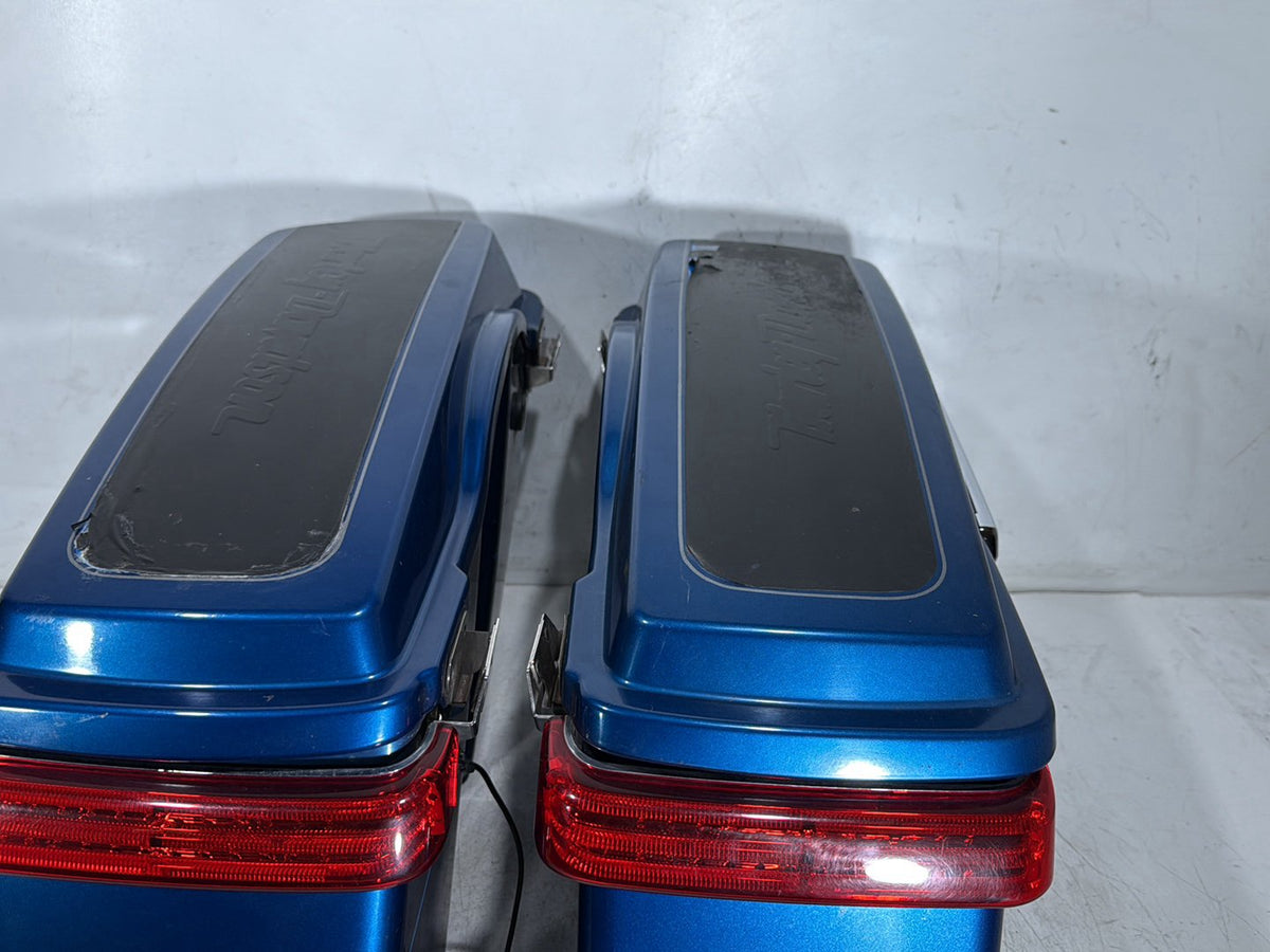 2006 Harley Electra Glide Touring Ultra FLHTCUI OEM Left Right Saddlebags Luggage NOKey