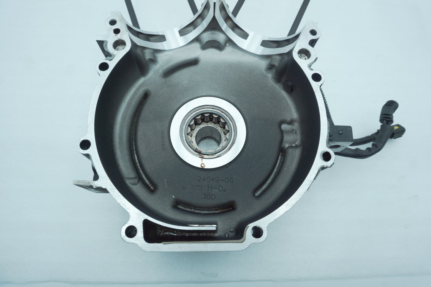 2007 - 2017 Harley-Davidson Dyna Wide Glide Crankcase Shaft Engine Motor Cover 24649-06
