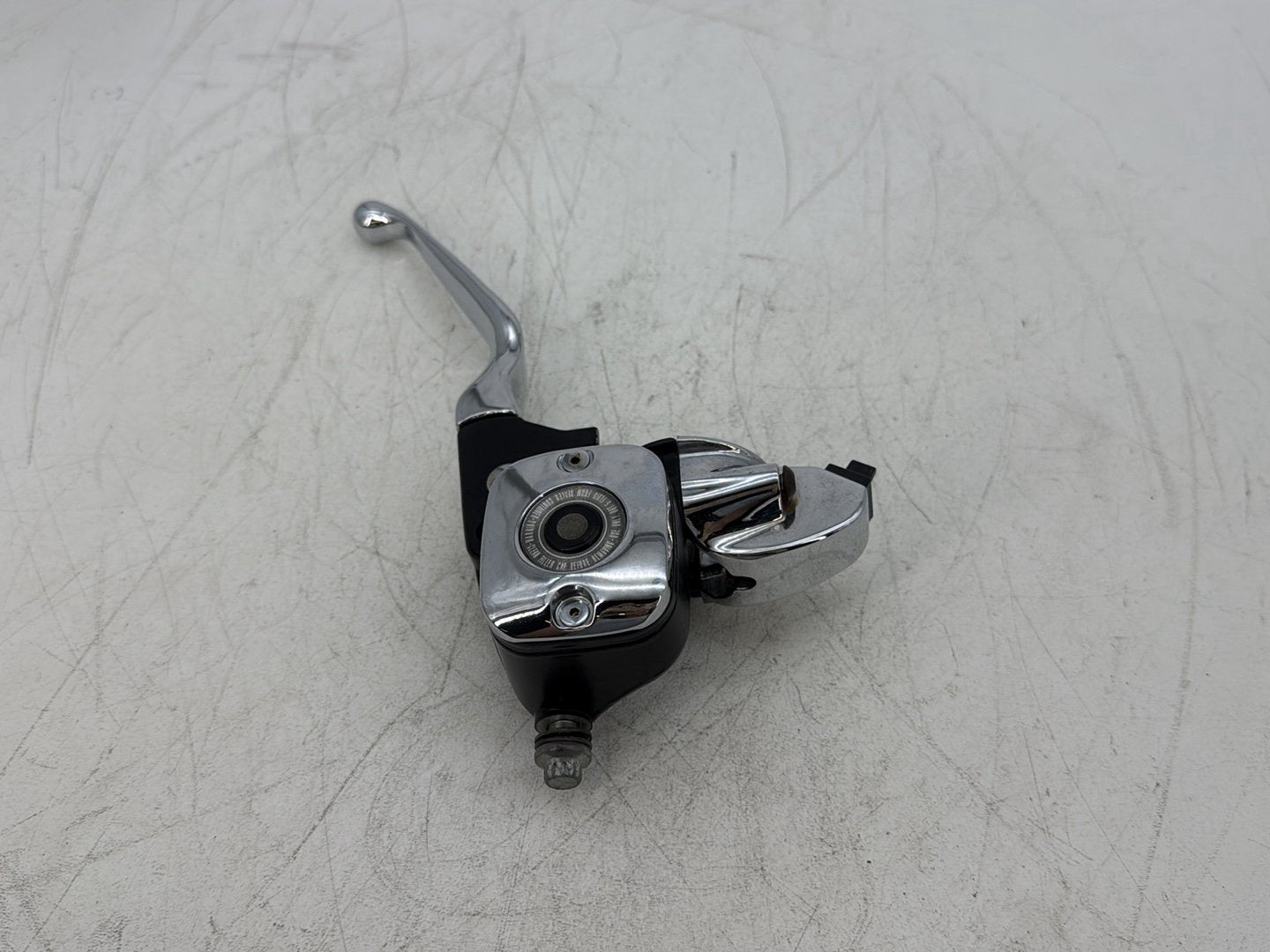 2000 Harley Touring Electra Glide Ultra Front Right Brake Lever Master Cylinder