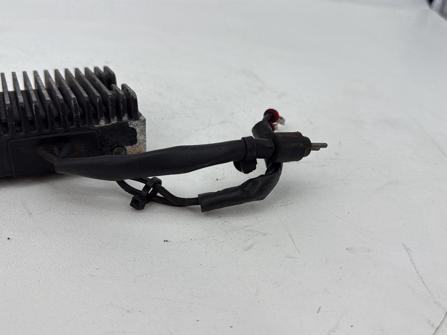 2004 - 2013 Harley-Davidson Sportster 883 Custom Voltage Regulator Rectifier  74523-04