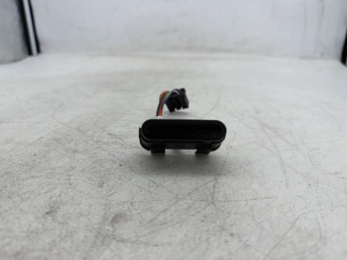 2011 Harley Electra Glide Touring Ultra OEM Dash Indicator Lamp Wire Plug 68789-96A