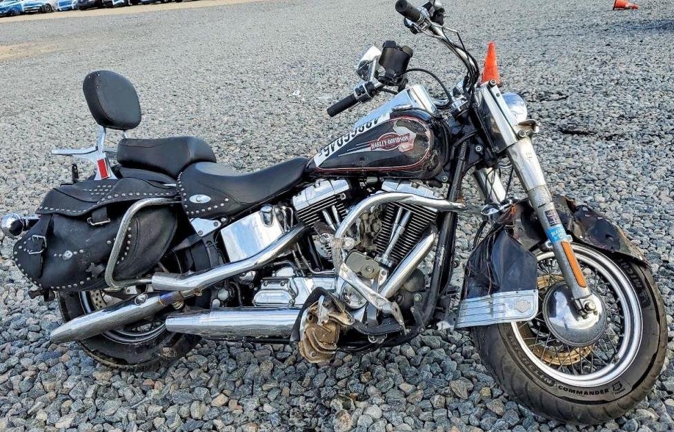 1999-2006 Harley-Davidson Heritage Softail Classic