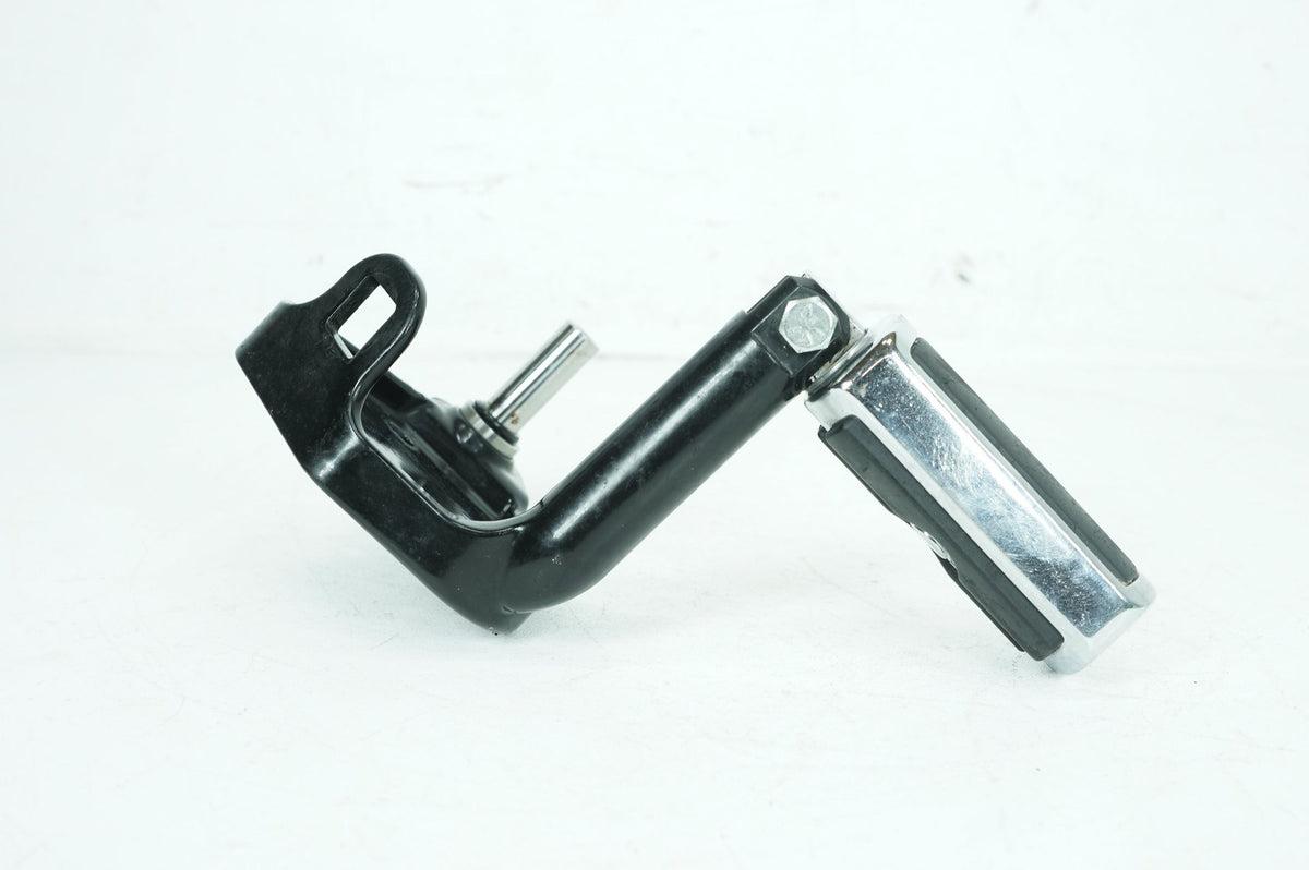 2004 Harley Softail FXST Standard OEM Right Driver Foot Controls Peg Rest