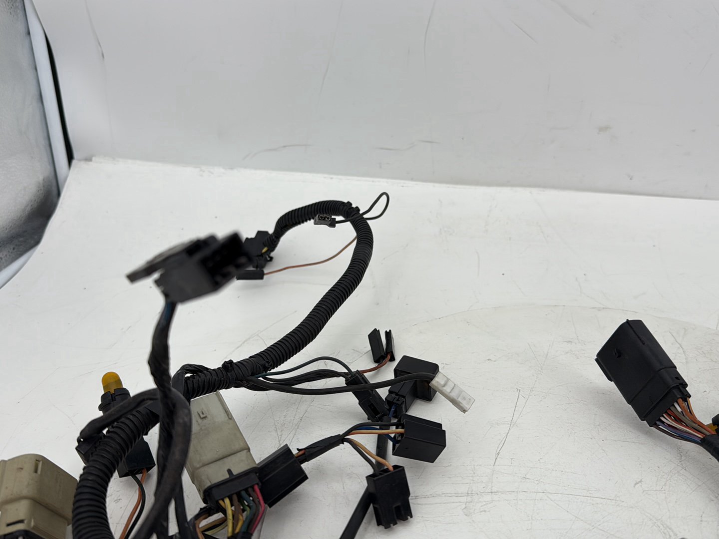 2008 Harley Electra Glide Touring Ultra FLHTCUI OEM Front Sub Wiring Harness Loom Interconnect