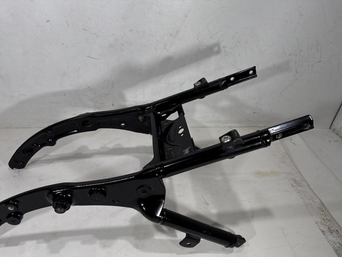 16 Harley Road Glide Touring FLTRXS OEM Rear Back Sub Frame Rail Bar 48079-09BHP
