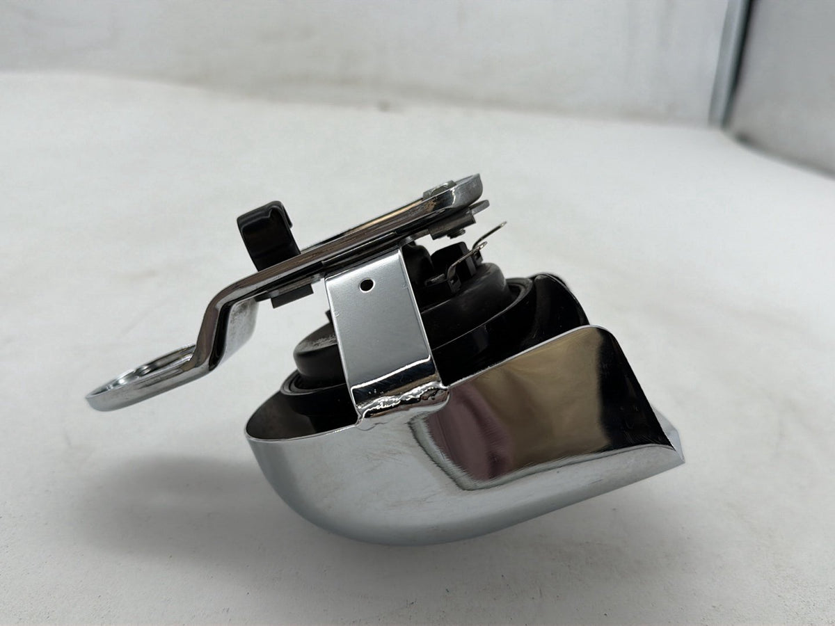 2007 Harley Street Glide Touring FLHX OEM Horn Signal Klaxon Chrome Cover