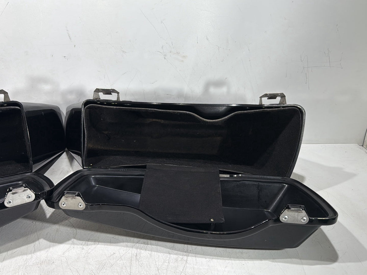 2007 Harley Touring FLHTP Electra Glide Police OEM Left Right Saddlebags Luggage NOKey