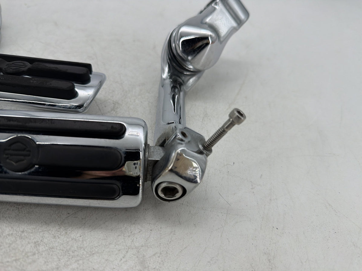 2012 Harley Electra Glide Touring Ultra OEM Front Right Left Highway Foot Pegs