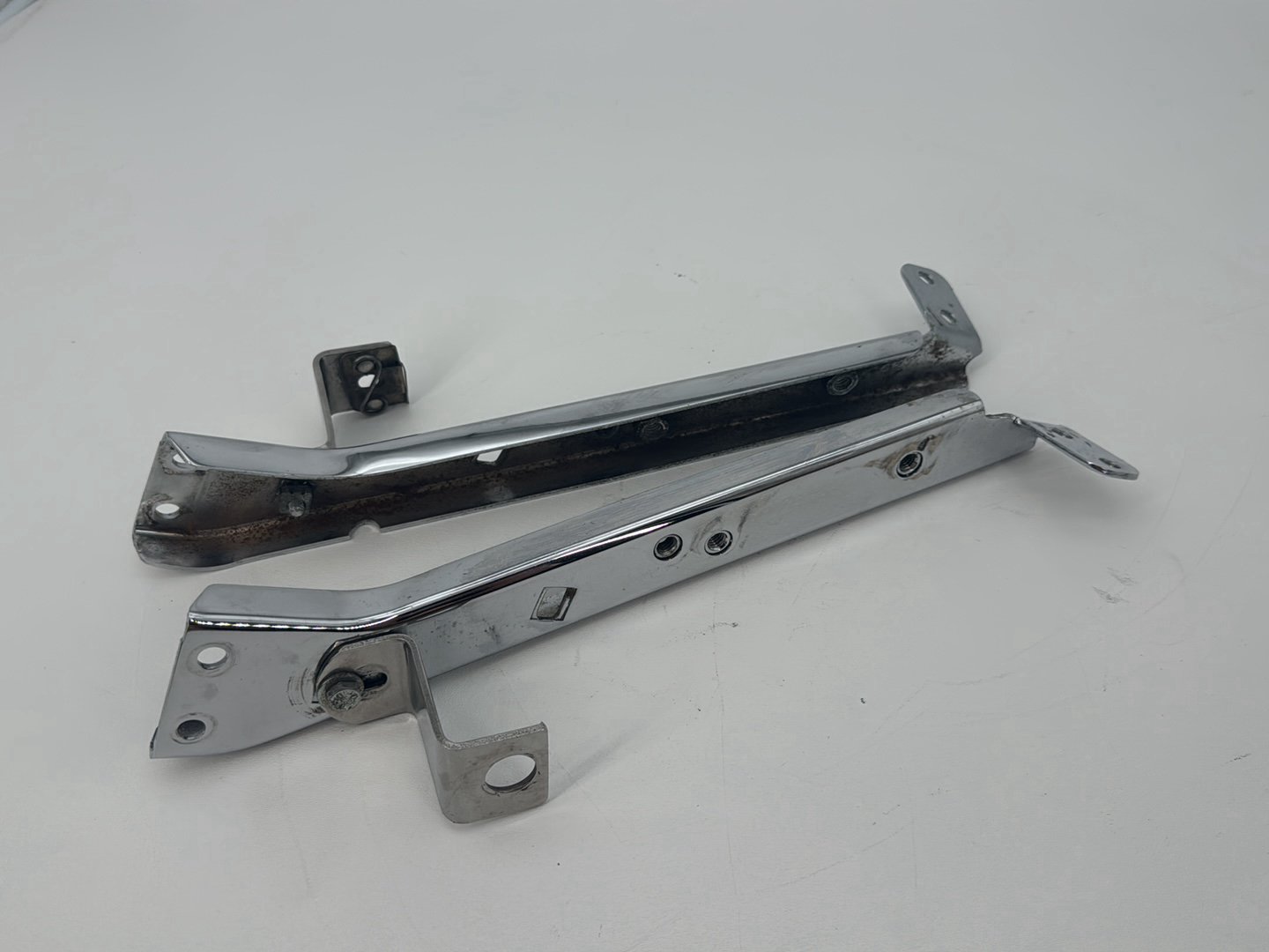 1999 - 2006 Harley-Davidson Touring Electra Glide Classic Left Right Saddlebag Fender Struts Brackets 90718-79C
