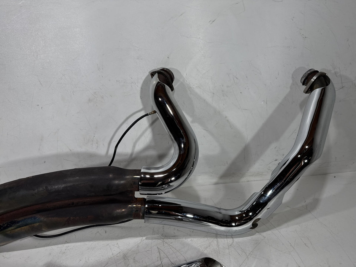 2012 Harley Electra Touring Ultra Exhaust Header Pipes Muffler Vance & Hines