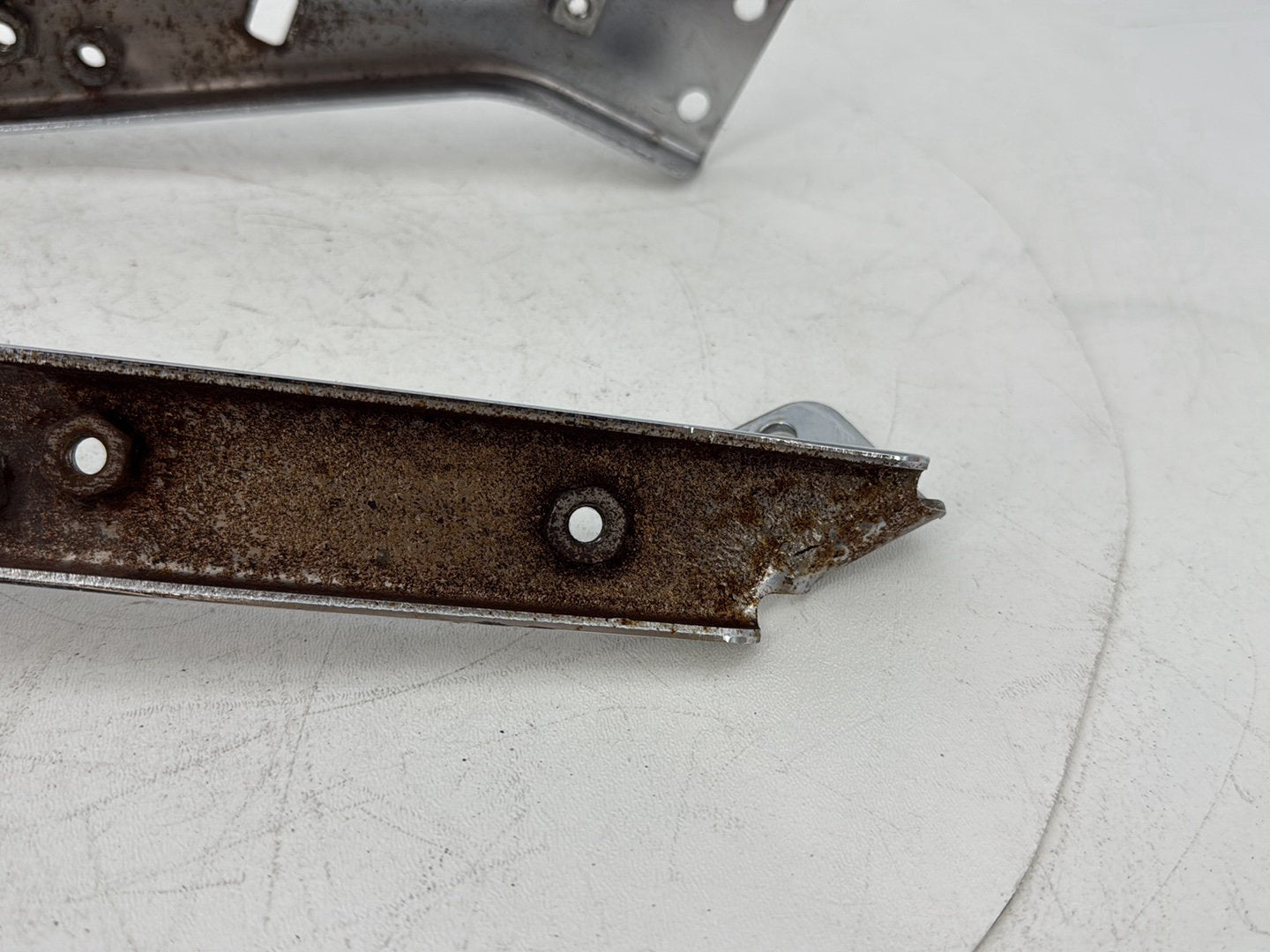 1999 - 2006 Harley-Davidson Touring Electra Glide Rear Left Right Fender Struts Bracket 90718-79C