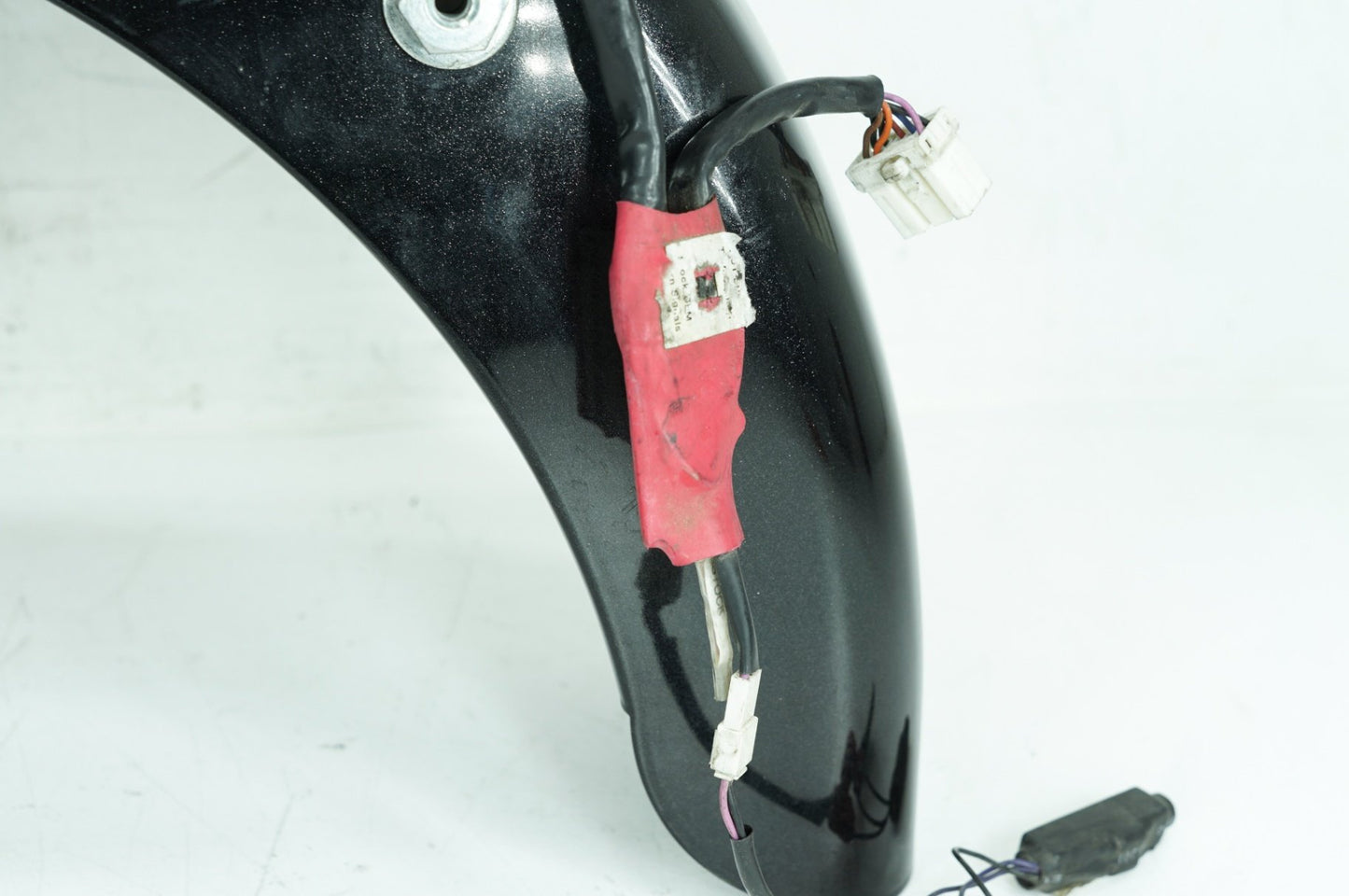1999 - 2006 Harley-Davidson Touring Road King Classic Rear Wheel Fender & Turn Signals Bar 59579-01B