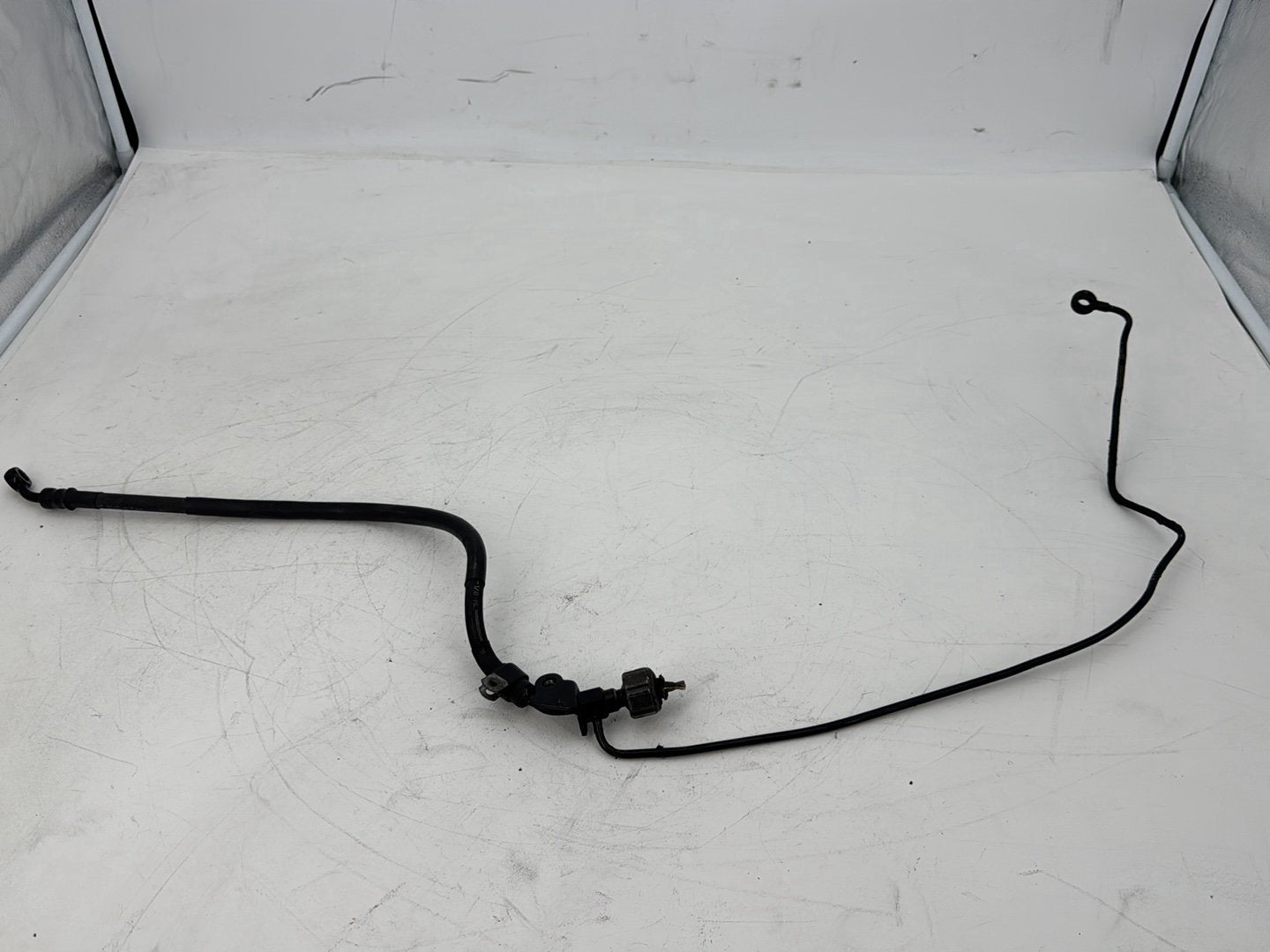1999 - 2006 Harley-Davidson Touring Electra Glide Classic Rear Brake Hose Line Pipe  	40971-00B