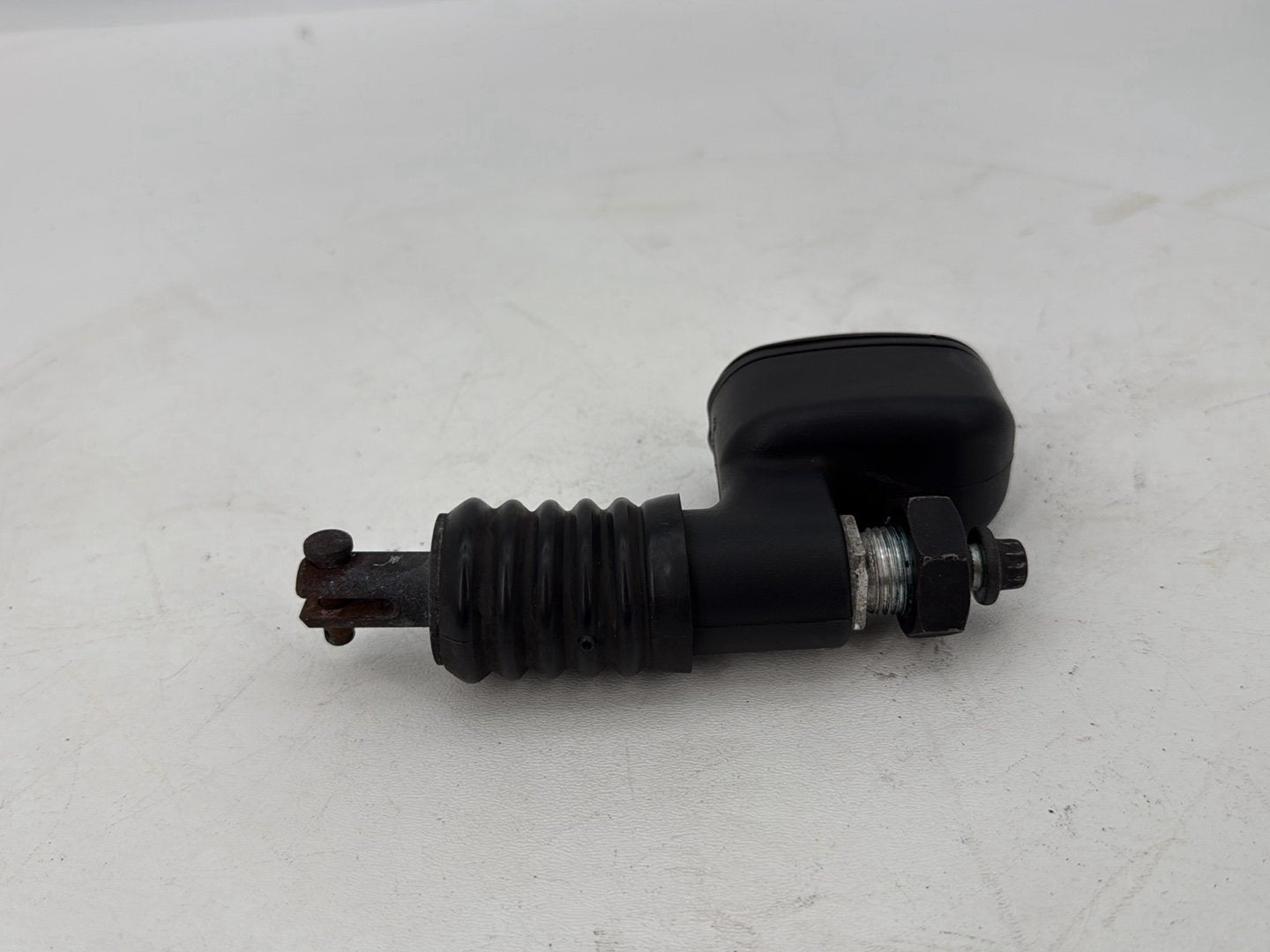 1999 - 2006 Harley-Davidson Touring Electra Glide Rear Brake Master Cylinder Reservoir 41767-05A