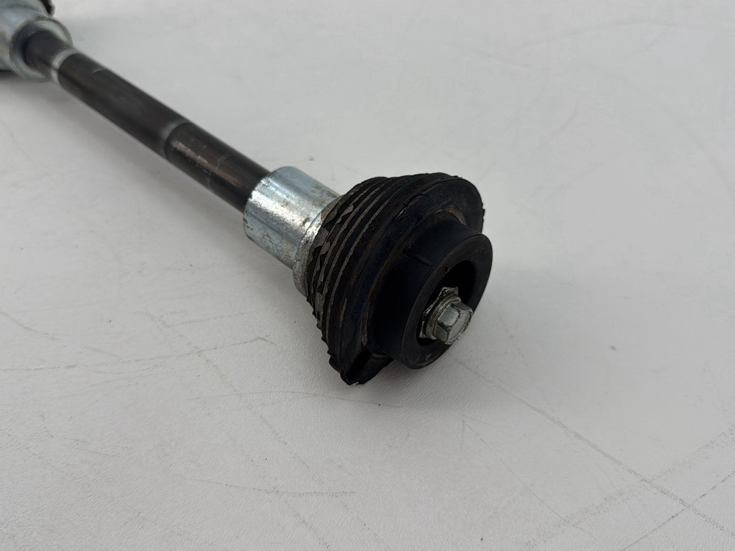 2008 - 2016 Harley-Davidson Touring Electra Glide Ultra Rear Fork Swingarm Pivot Bolt Shaft