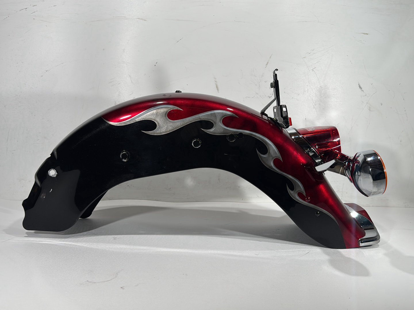 2004 Harley Softail FLSTC Heritage Classic OEM Rear Wheel Fender & Turn Signals Bar