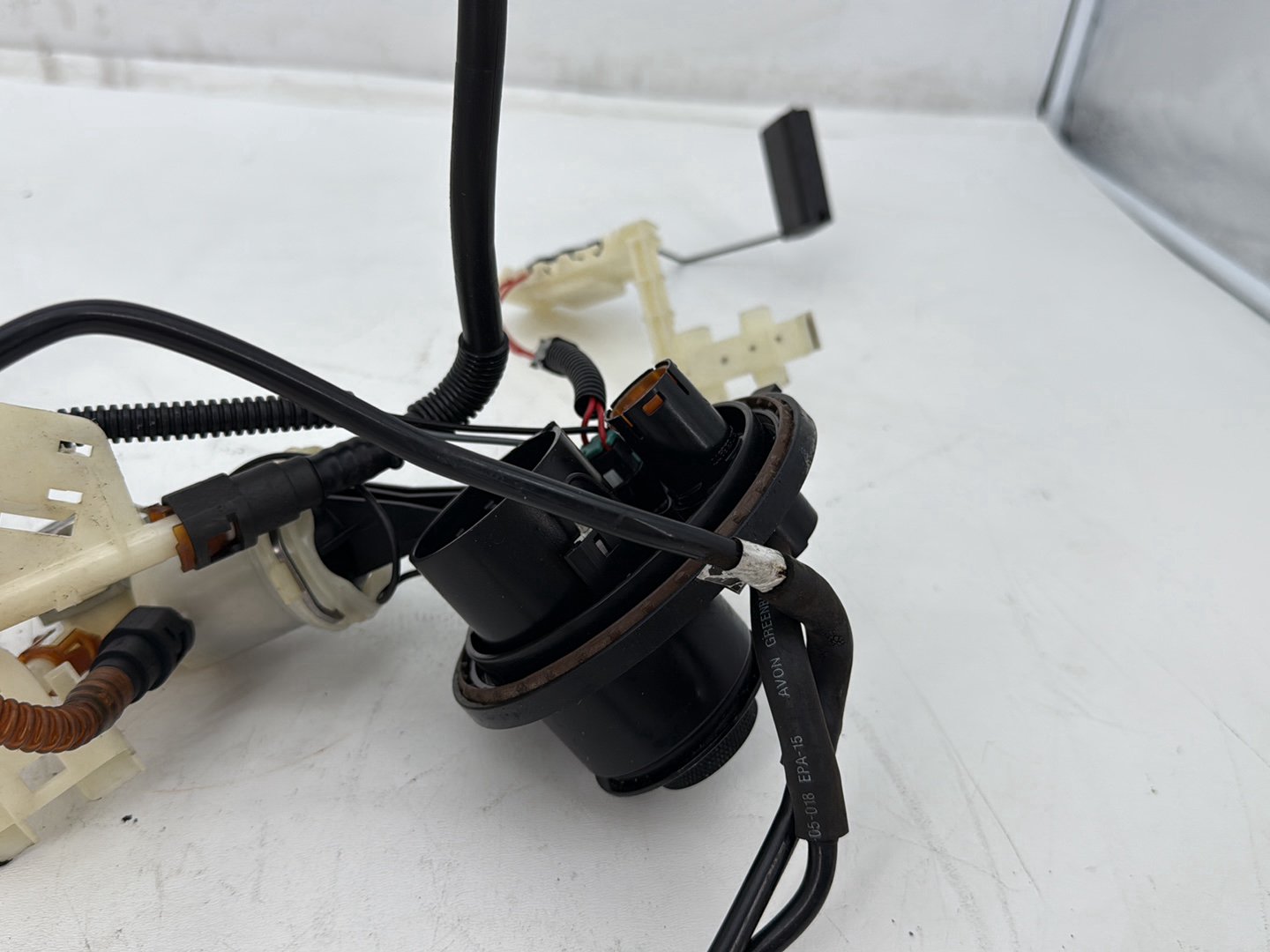 2011 Harley Electra Glide Ultra FLHTK OEM Fuel Pump Gas Gasoline Petrol Sending