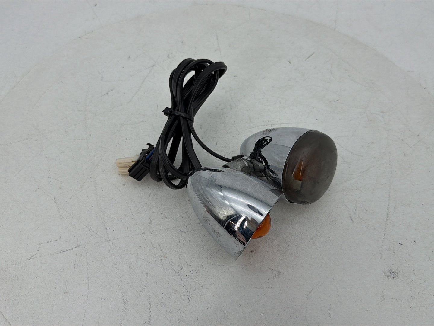 2007 - 2017 Harley-Davidson Dyna Super Glide Custom Front Left Right Turn Signal Indicators  	68972-00