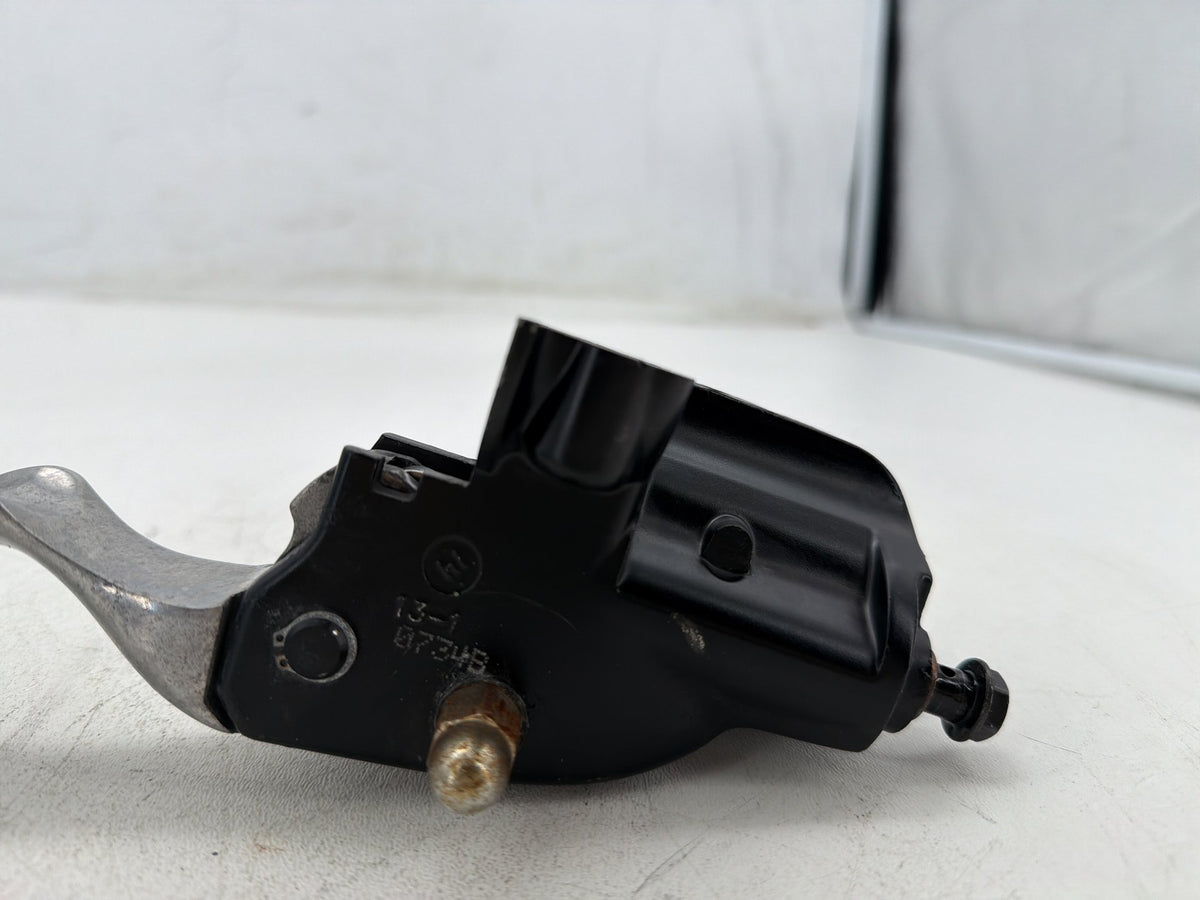 14 Harley Electra Touring Ultra OEM Front Left Hand Clutch Lever Master Cylinder