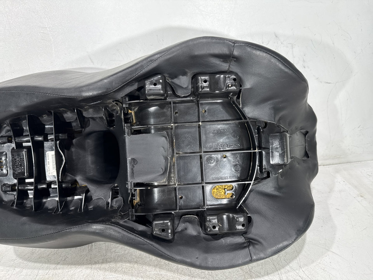 2009 Harley Electra Glide Touring CVO Eagle Passenger Rider Driver Seat Saddle
