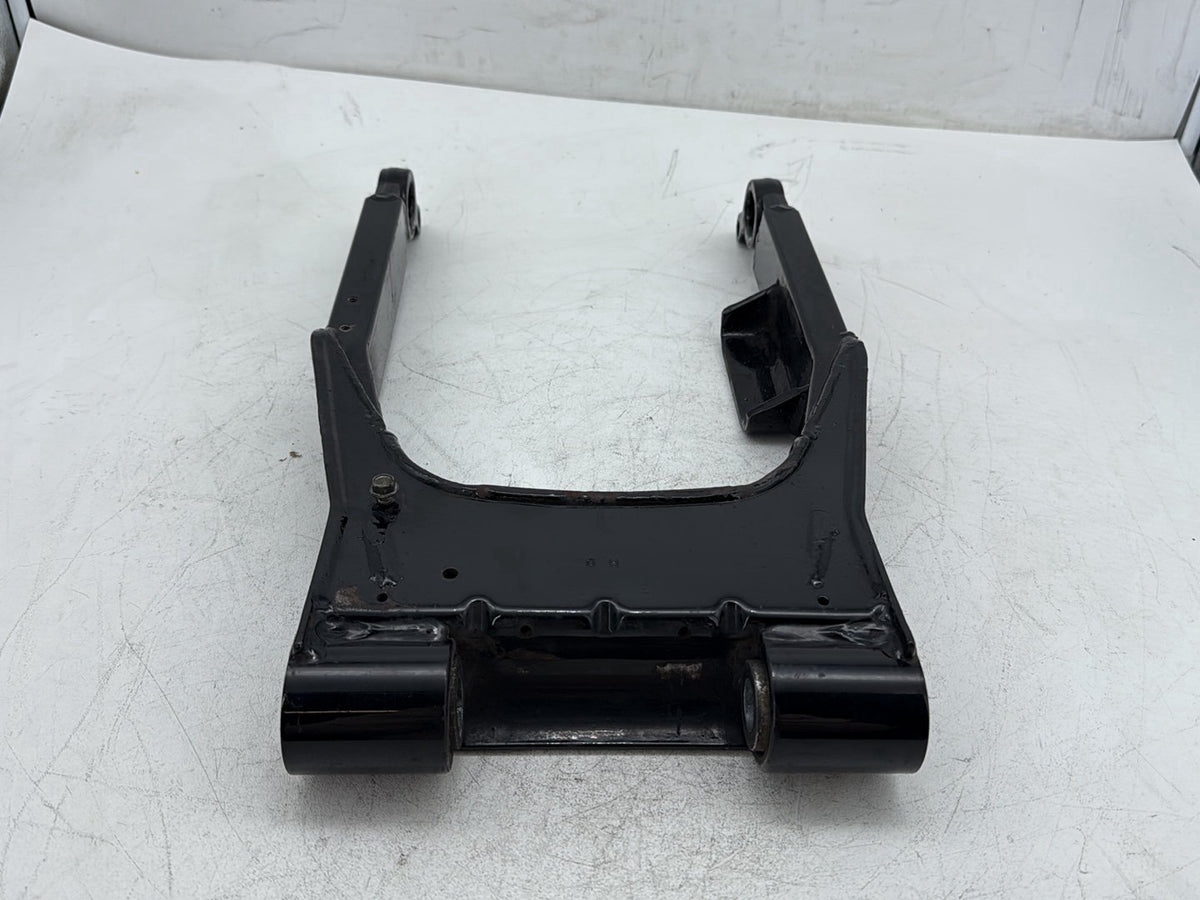 2007 Harley Road King Touring FLHR OEM Rear Fork Swingarm Swing Arm