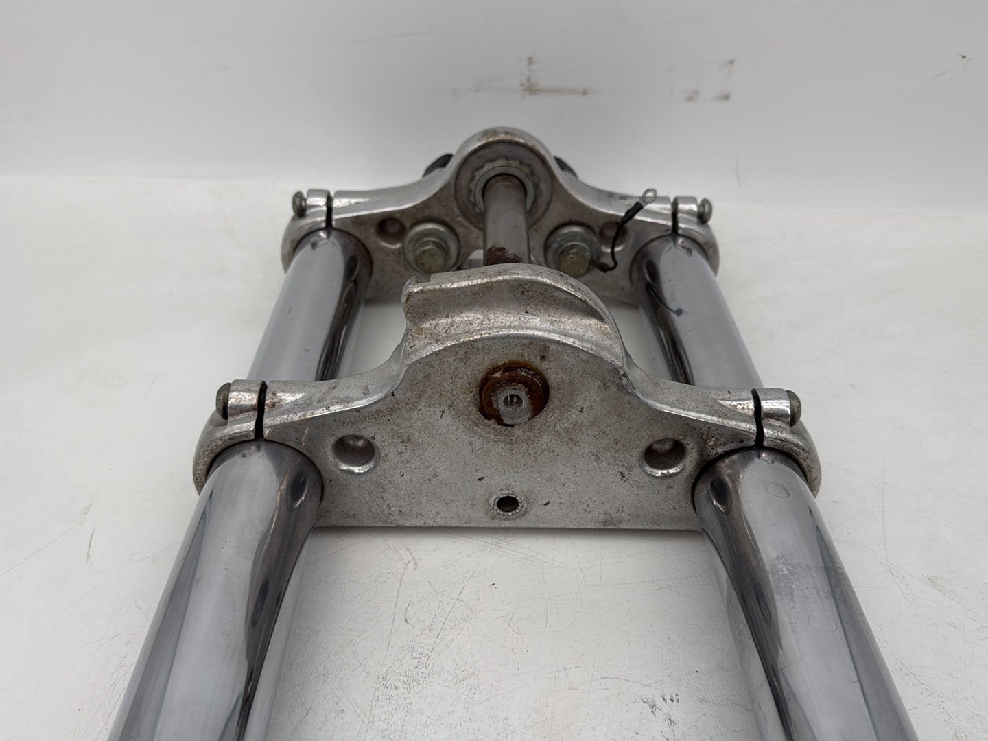 1999 - 2006 Harley-Davidson Dyna Super Glide Front Triple Tree Set & LH RH Fork Legs Sliders 45538-06