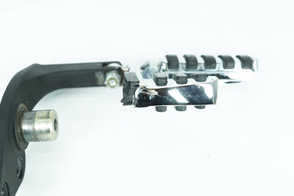 1999 - 2006 Harley-Davidson Dyna Wide Glide Right Driver Foot Controls Peg Rest 42481-92