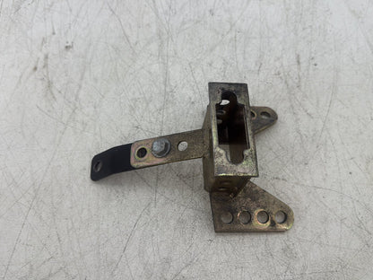 2004 Harley Road King Touring Custom FLHRSI OEM Driver Rider Backrest Bracket Mount 52589-09A