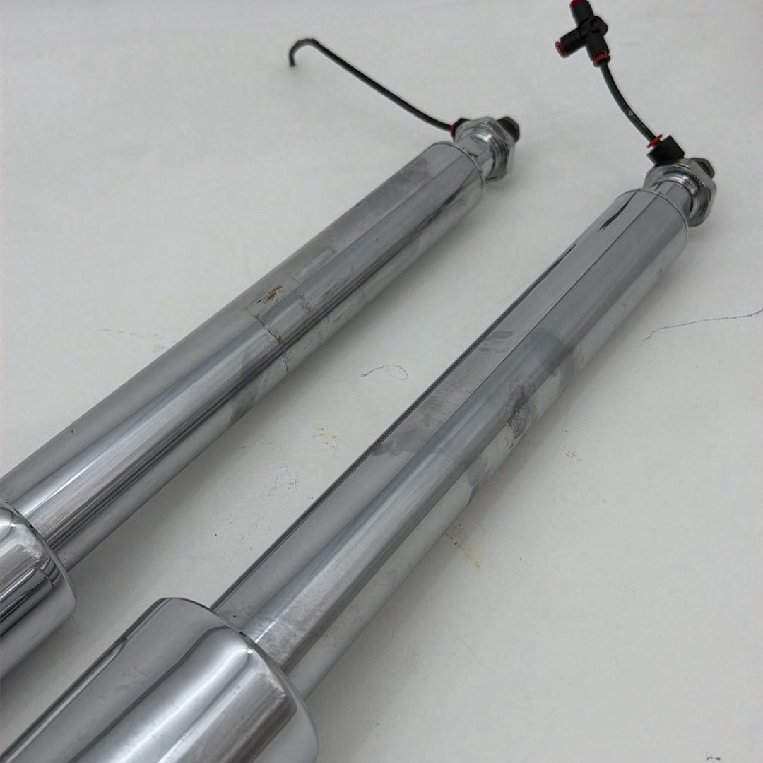 1999 - 2006 Harley-Davidson Touring Road King Front Left & Right Fork Legs Sliders  	46495-00
