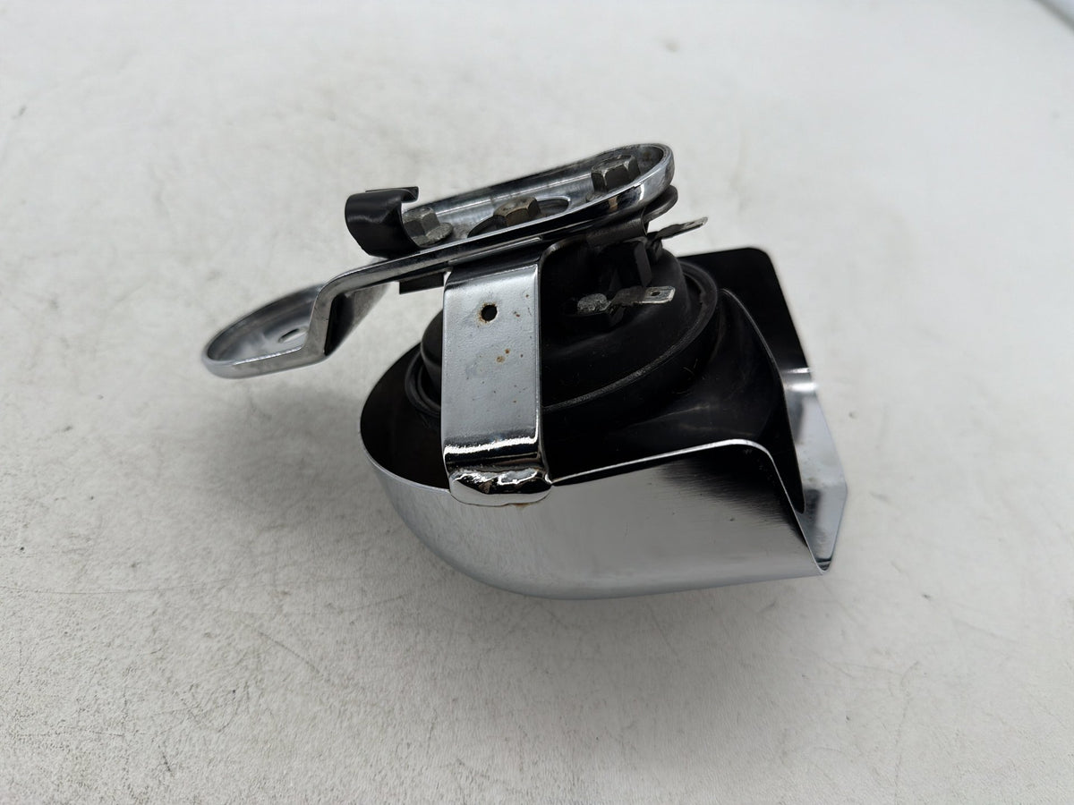 2001 Harley Softail Standard FXST OEM Horn Signal Klaxon Chrome Cover