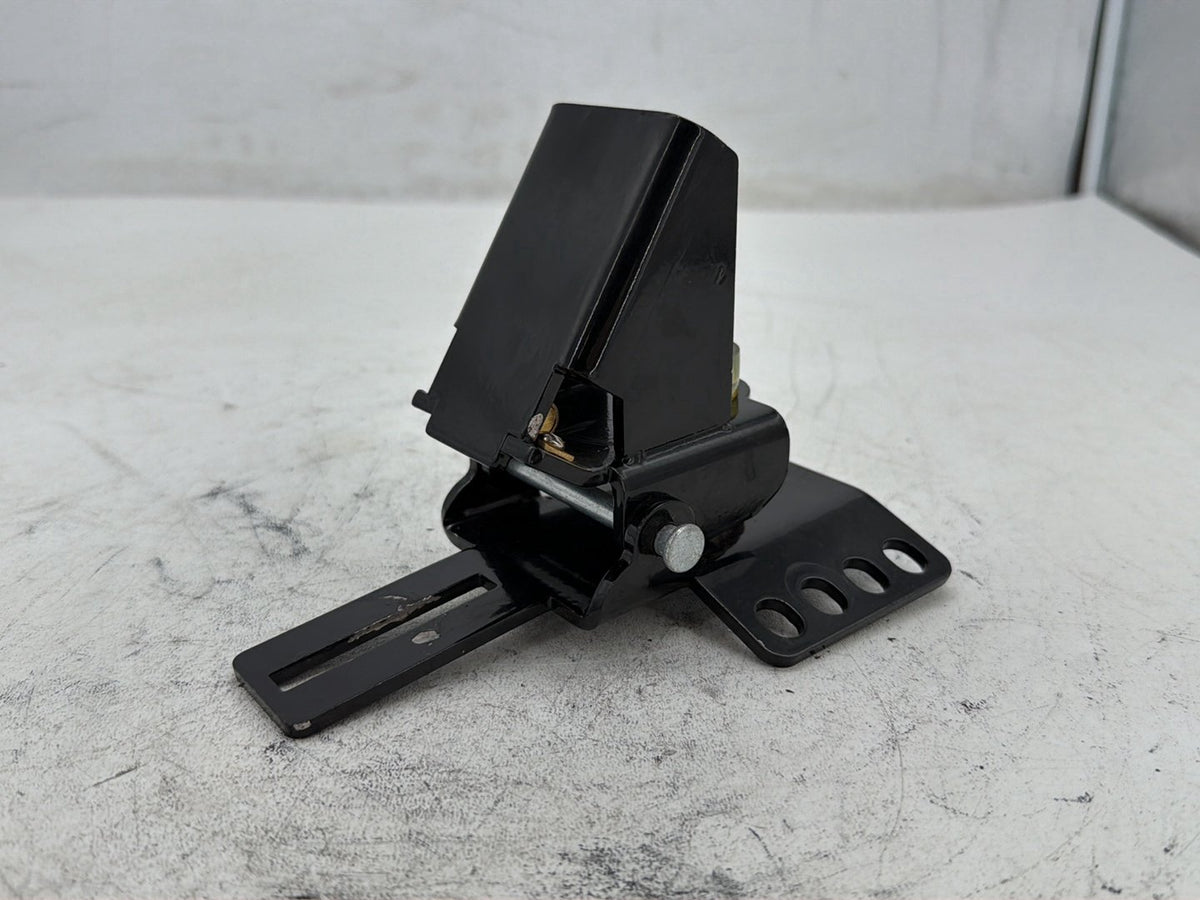 2015 Harley Electra Glide Ultra Low Front Driver Rider Backrest Bracket Mount