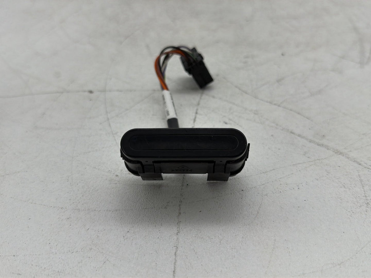 2012 Harley Electra Glide Touring OEM Dash Indicator Lamp Wire Plug 68789-96A