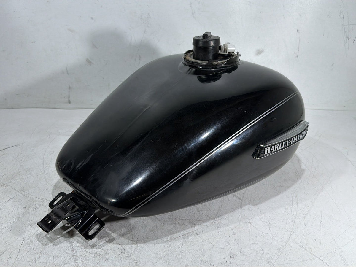 2014 Harley Electra Glide Touring Ultra OEM Fuel Gas Tank Gasoline Reservoir