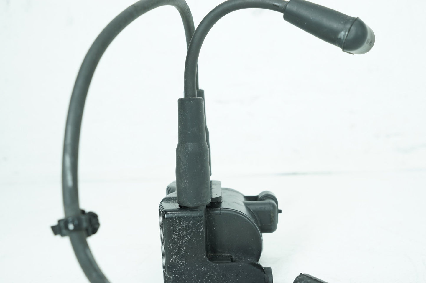 2007 - 2017 Harley-Davidson Dyna Low Rider Ignition Coil Spark Plugs Cable 31696-07A