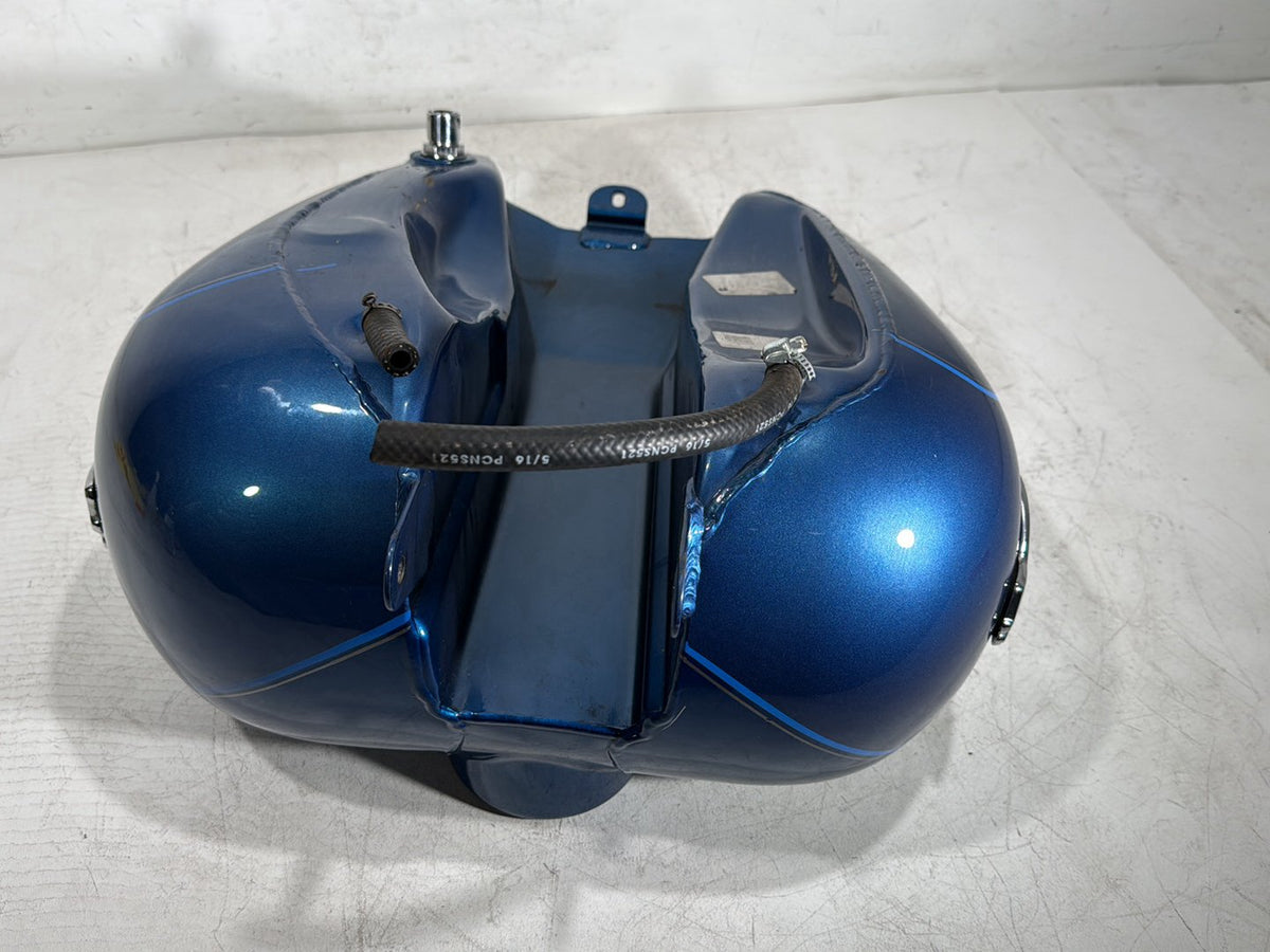 2006 Harley Electra Glide Touring Ultra FLHTCUI OEM Fuel Gas Tank Gasoline Reservoir