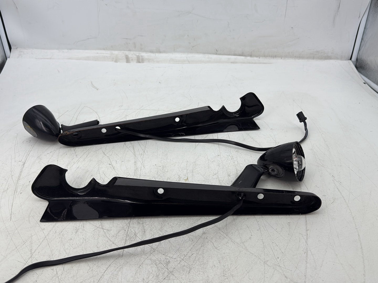 2013 Harley Forty-Eight Sportster 1200X OEM Rear Left Right Fender Struts Bracket & Turn Signal