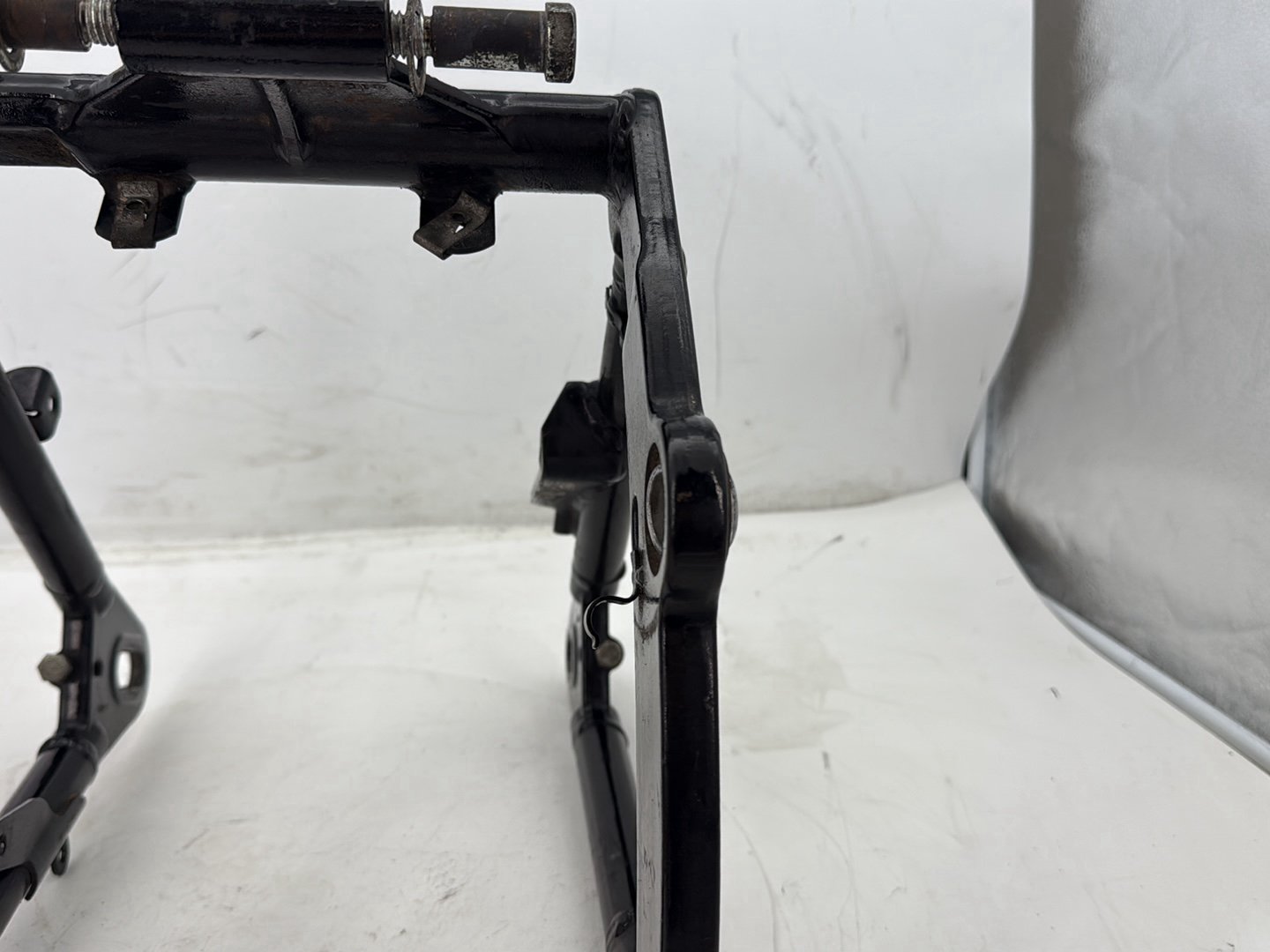 2002 Harley Heritage Softail Classic FLSTC OEM Rear Fork Swingarm Swing Arm