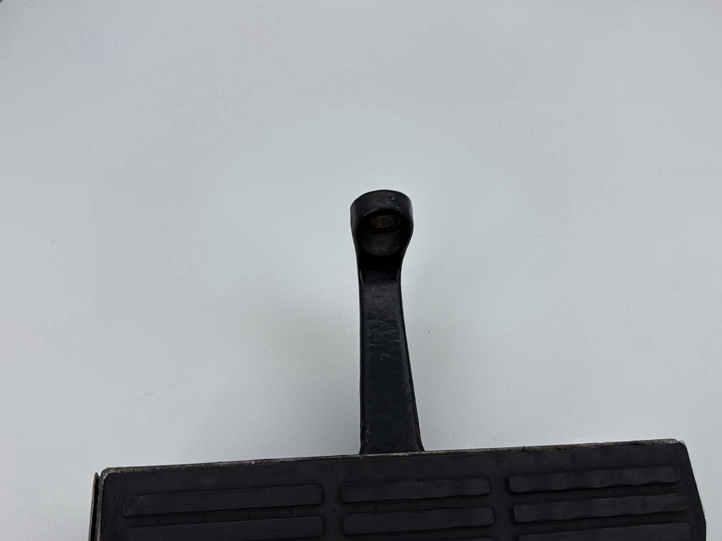1995 Harley Road King Touring FLHR OEM 1 Passenger Floorboard Foot Rest