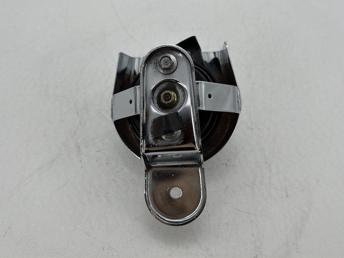 2007 Harley Dyna Street Bob FXDBI OEM Horn Signal Klaxon Chrome Cover